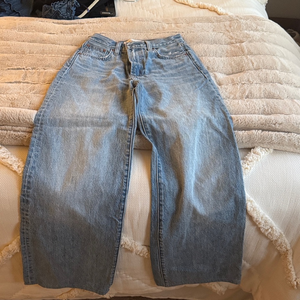 Aritzia Light Blue Women's Flare Jeans